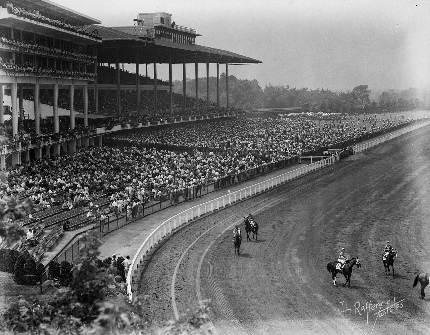 Monmouth Park overview, July 4, 1955 (Jim Raftery Turfotos) 