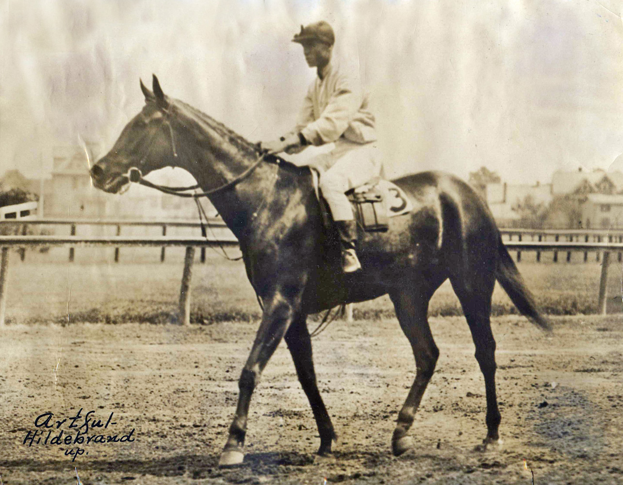 Artful at Sheepshead Bay with Gene Hildebrand up in 1905 (Museum Collection)