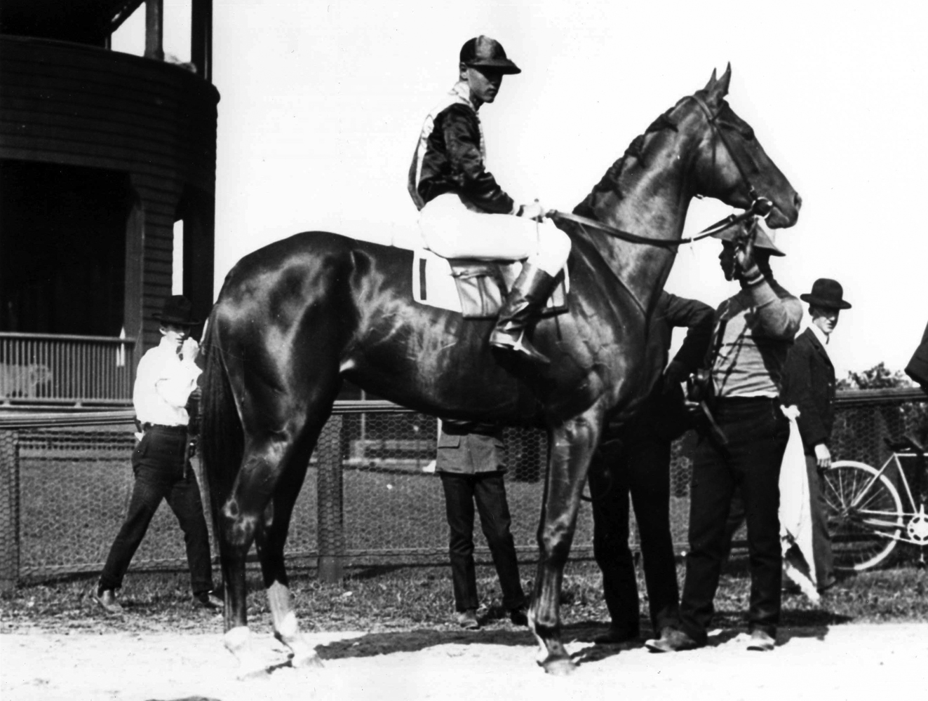 Beldame (Frank O'Neill up) in the winner's circle for the 1904 Alabama at Saratoga (Keeneland Library Cook Collection/Museum Collection)