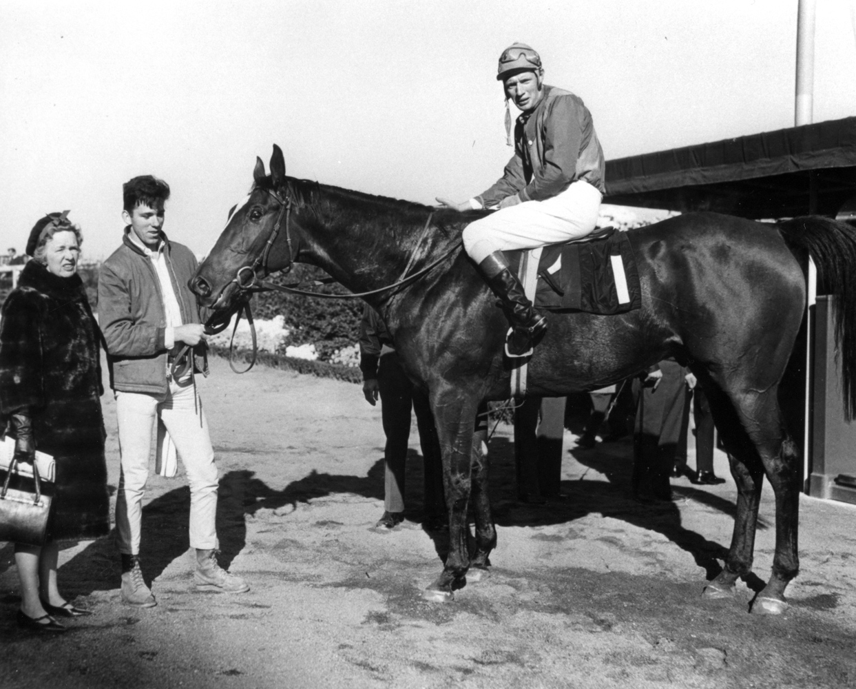 Bon Nouvel (Thomas Walsh up) in the winner's circle for the 1965 Temple Gwathmey (The BloodHorse/Museum Collection)