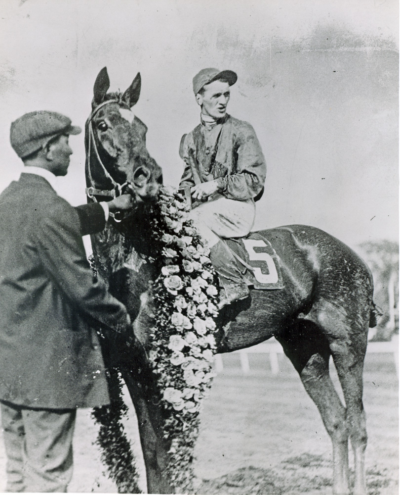 Willie Knapp and Exterminator after winning the 1918 Kentucky Derby at Churchill Downs (Courier-Journal/Louisville Times /Museum Collection)