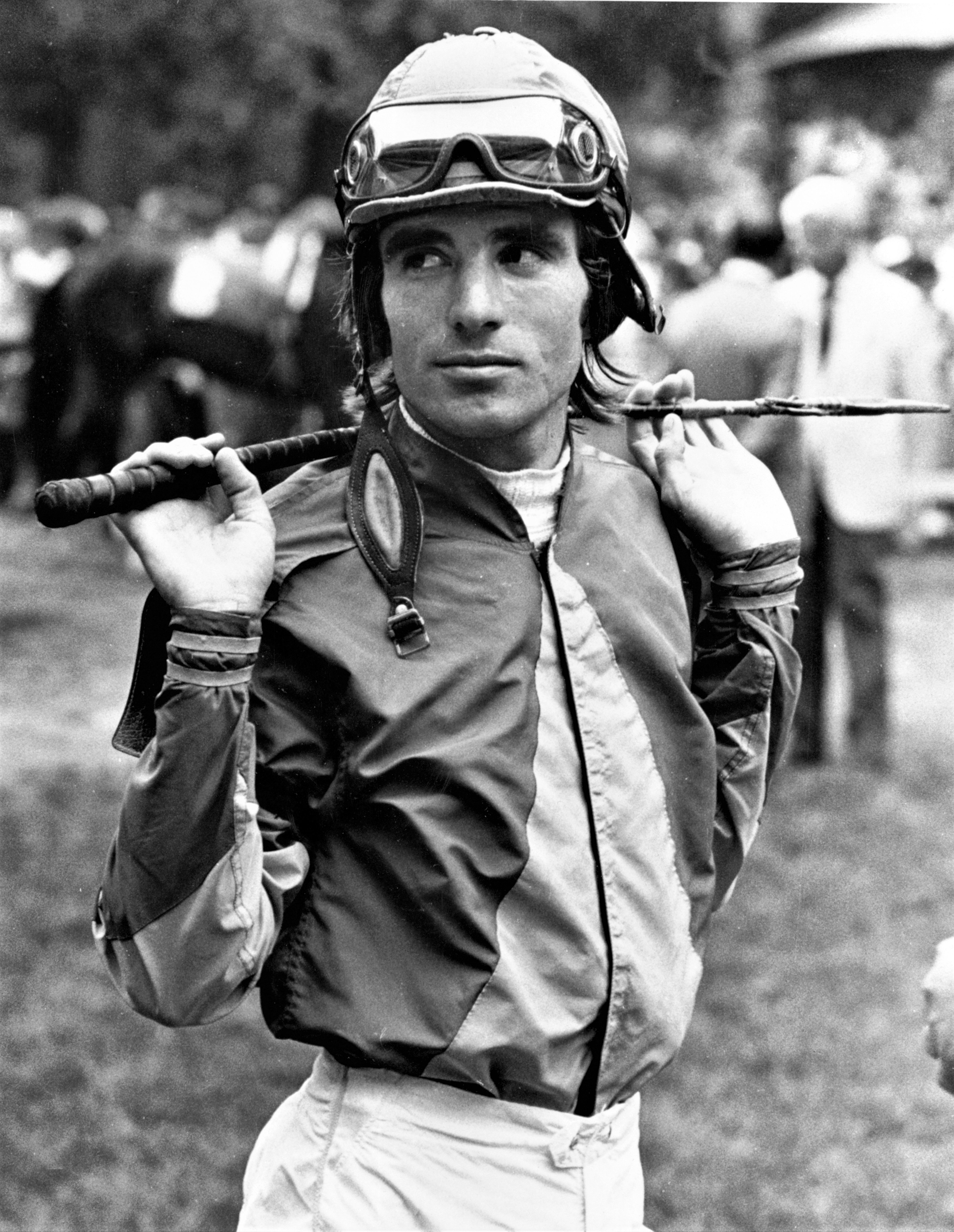 Darrel McHargue in the paddock, October 1985 (Keeneland Library Thoroughbred Times Collection)