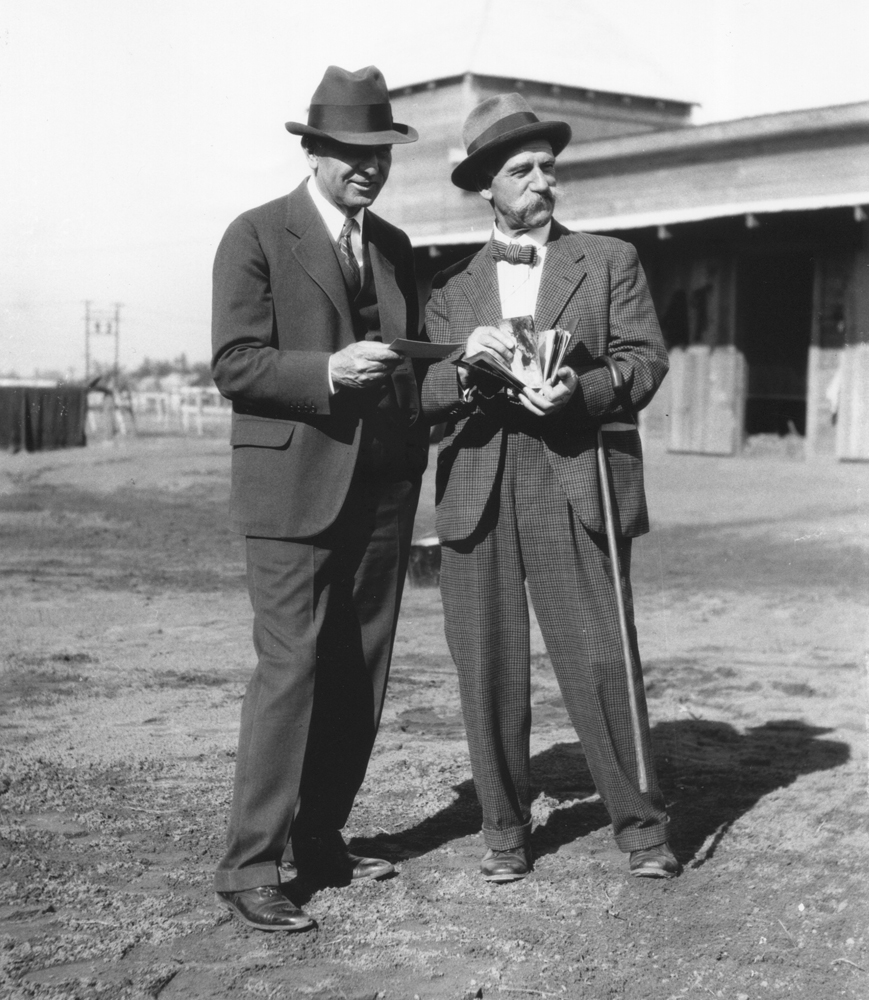 Max Hirsch and painter Martin Stainforth in Columbia, South Carolina in January 1935 (Grayson/Sutcliffe Collection /Museum Collection)