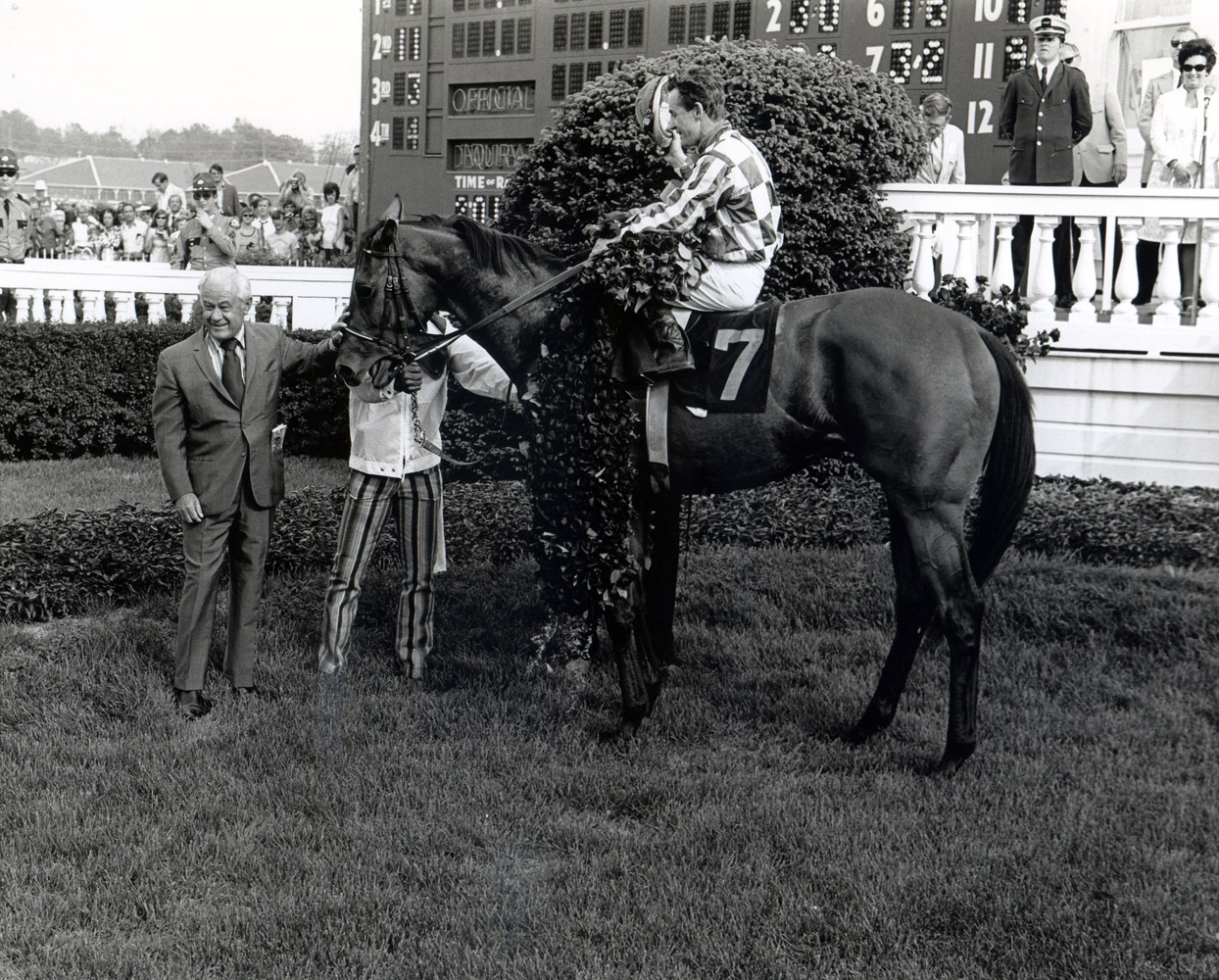 Lucien Laurin holding Riva Ridge (Ron Turcotte up) in the winner's circle for the 1972 Kentucky Derby (Churchill Downs Inc./Kinetic Corp. /Museum Collection)